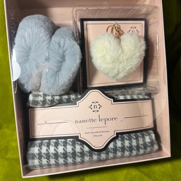 New in Box Nanette Lepore Scarf, Earmuff & Keychain Accessory Set - Picture 8 of 10